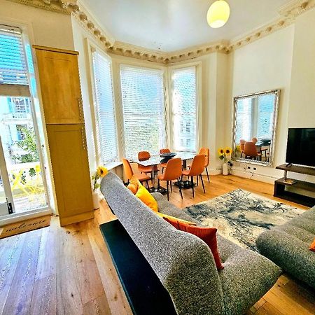 Charming Home With Private Balcony, On 1St Floor, With 2 Bathrooms, 3 Min Walk To Earl'S Court Station ロンドン エクステリア 写真