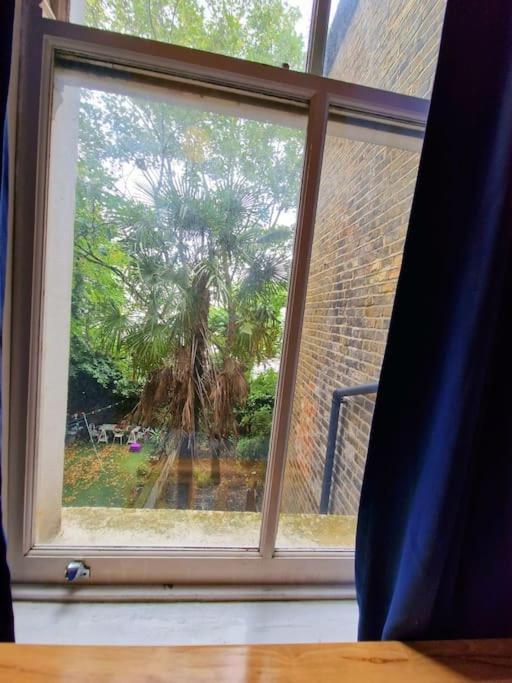 Charming Home With Private Balcony, On 1St Floor, With 2 Bathrooms, 3 Min Walk To Earl'S Court Station ロンドン エクステリア 写真